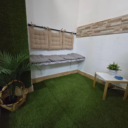 Strelitzia House Apartment