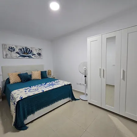 Apartment Strelitzia House