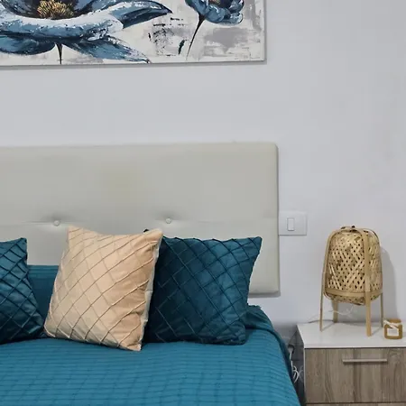 Apartment Strelitzia House *